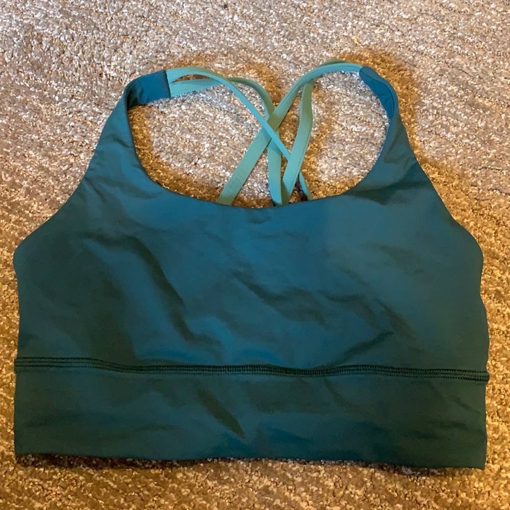 Lululemon new condition sports bra
